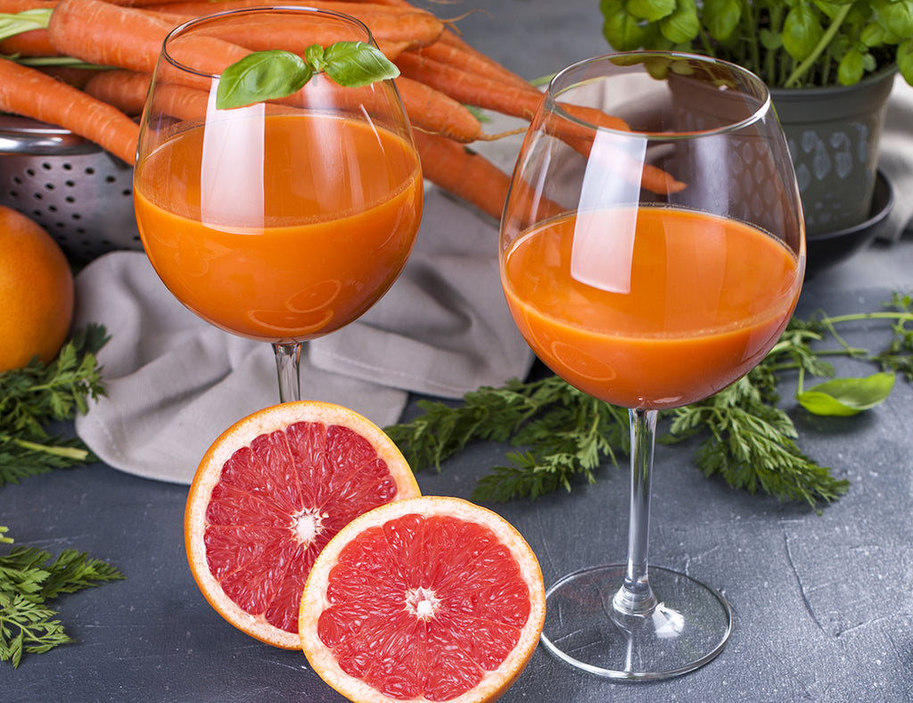 Juicing with a Ninja Blender {grapefruit-apple-carrot juice}